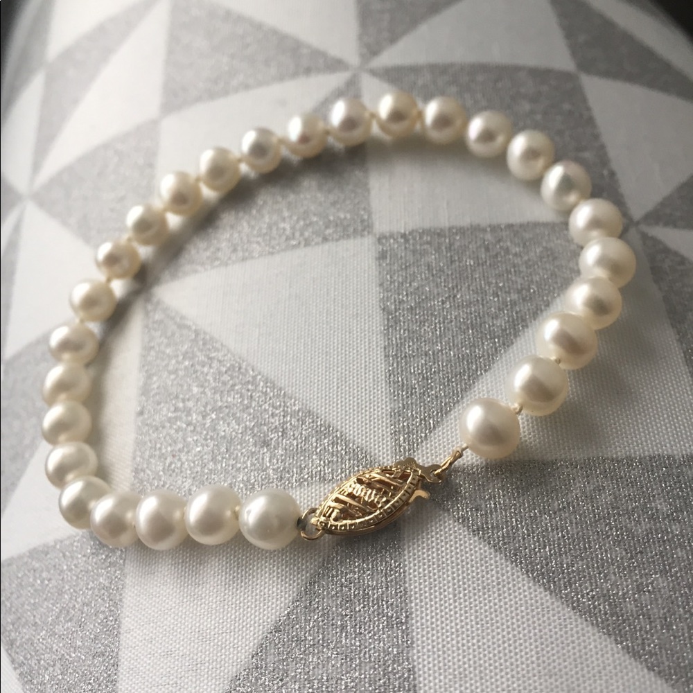 14K Gold Pearl Bracelet ✨ UPDATED DISCOUNT!